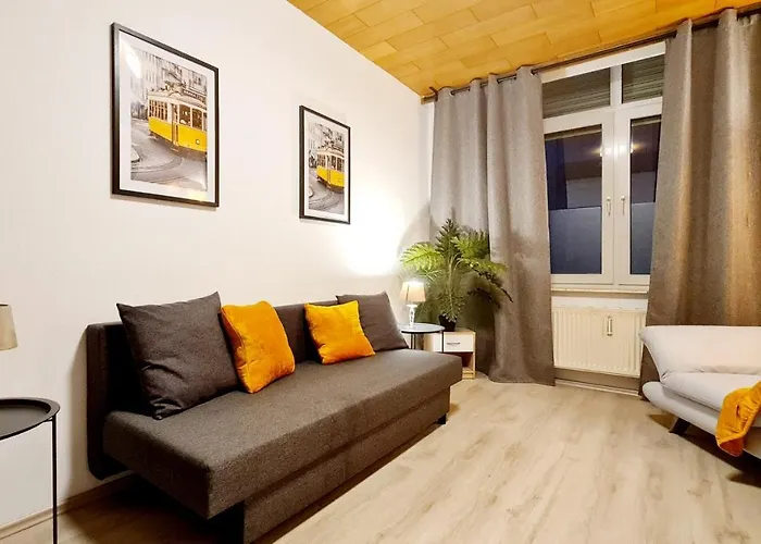 Elena Flat Sonnenblumen Zentrum 杜伊斯堡