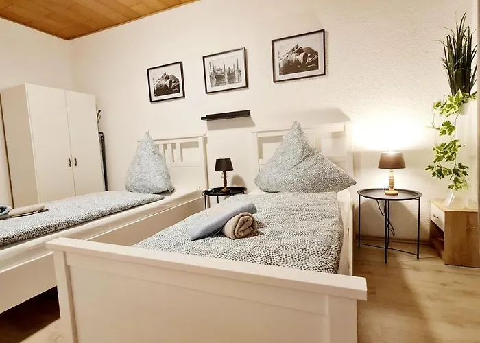 Elena Flat Sonnenblumen Zentrum