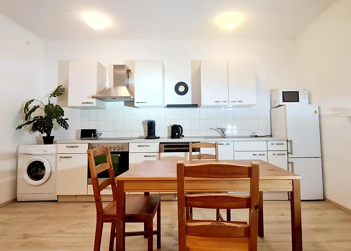 Elena Flat Sonnenblumen Zentrum Duisburg