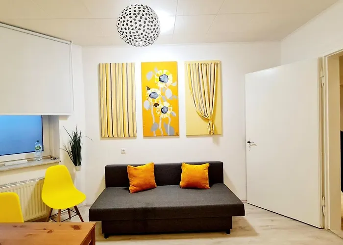 Elena Flat Sonnenblumen Zentrum * 杜伊斯堡